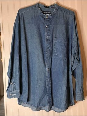 Van Heusen Denim Button-Up Shirt in Medium Blue XL